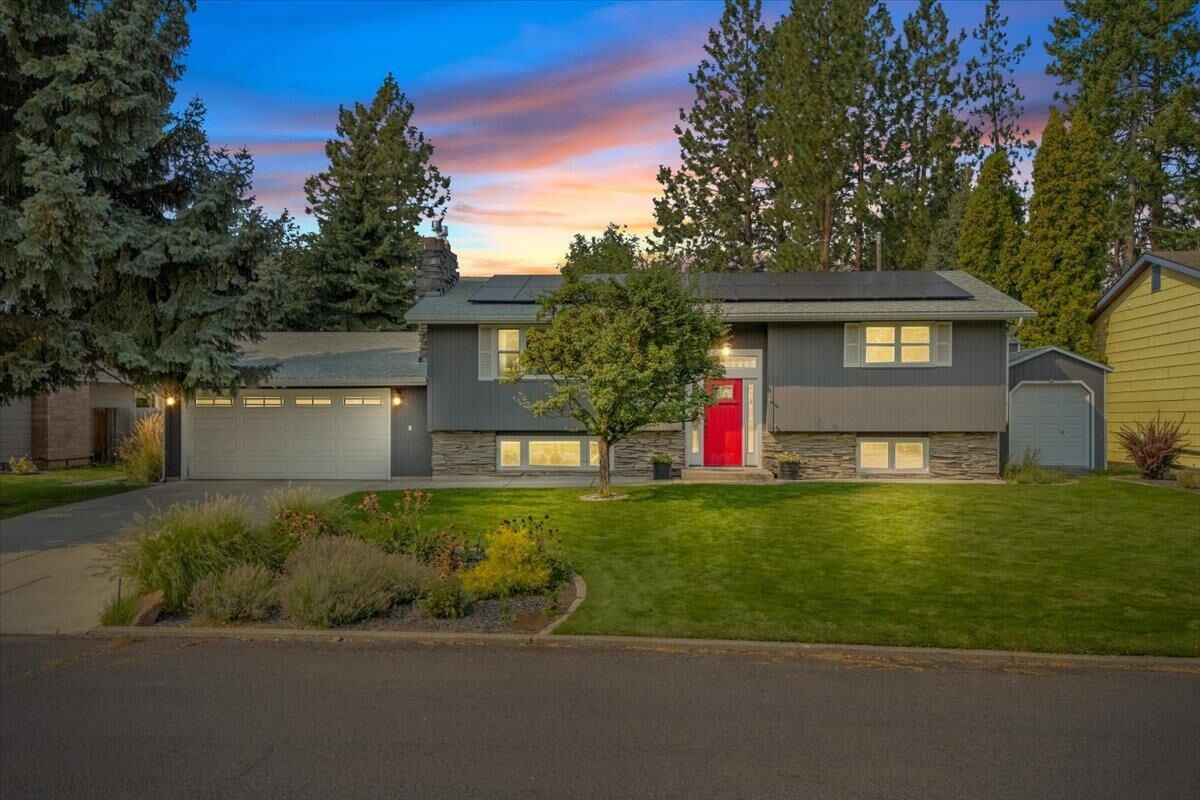 Property Photo:  5512 S Pittsburg St  WA 99223 