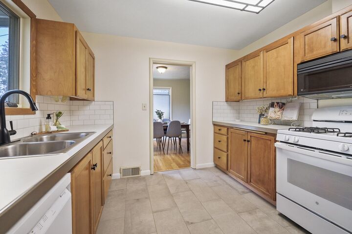 Property Photo:  1225 E 17th Ave  WA 99203 