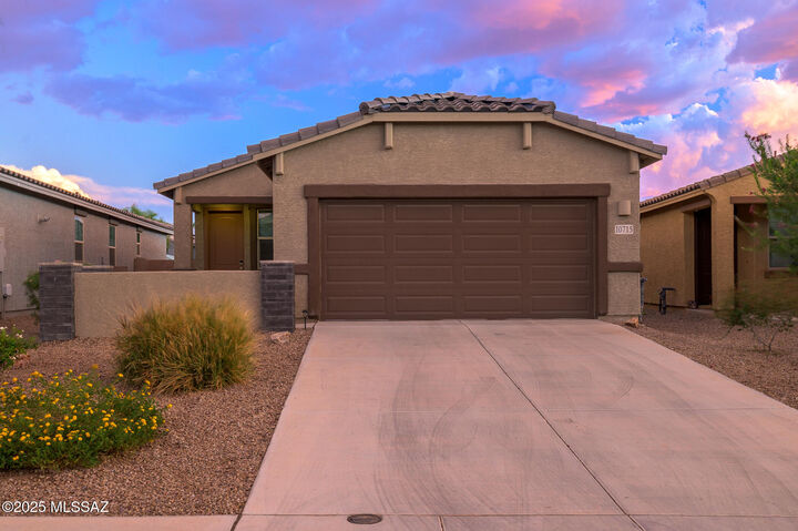 Property Photo:  10715 W Golson Drive  AZ 85653 