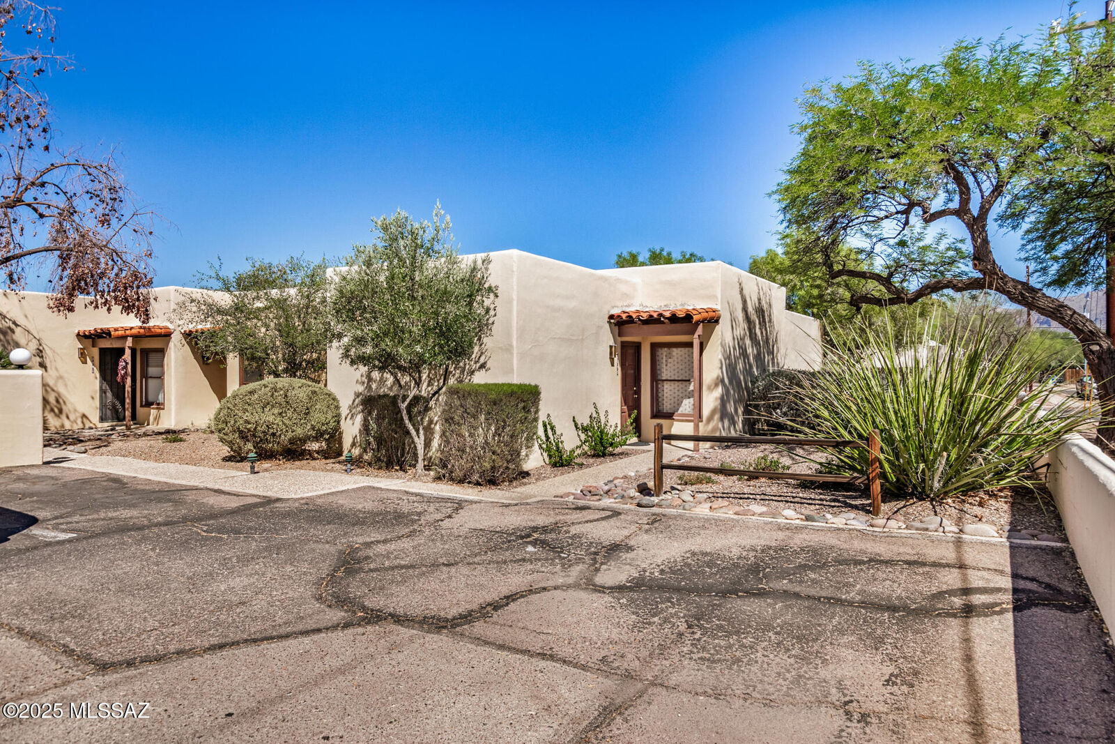 Property Photo:  3095 N Sparkman Boulevard  AZ 85716 