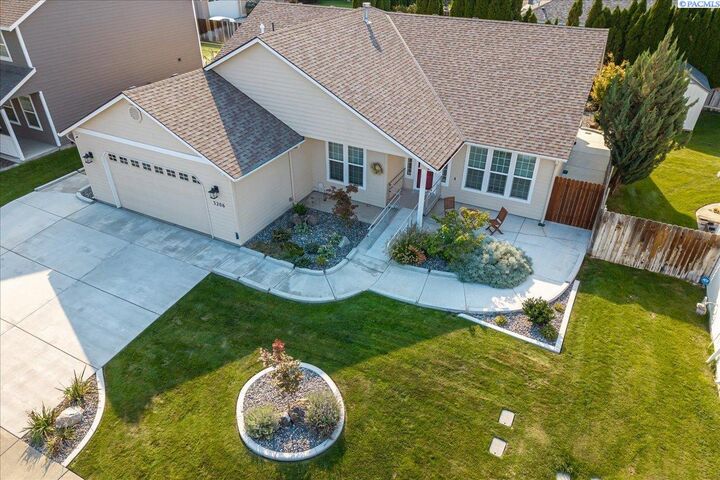 Property Photo: 3206 S Rainier Street WA 99337