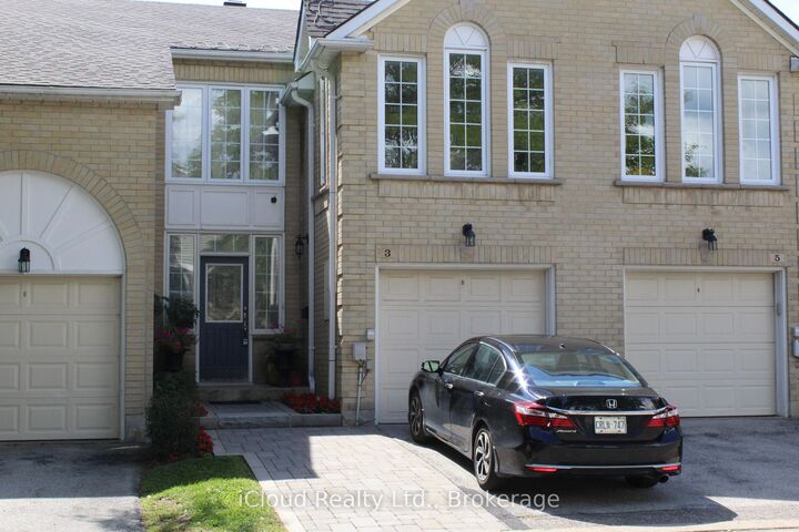 3 Hartnell Square 2  Brampton ON L6S 5W7 photo