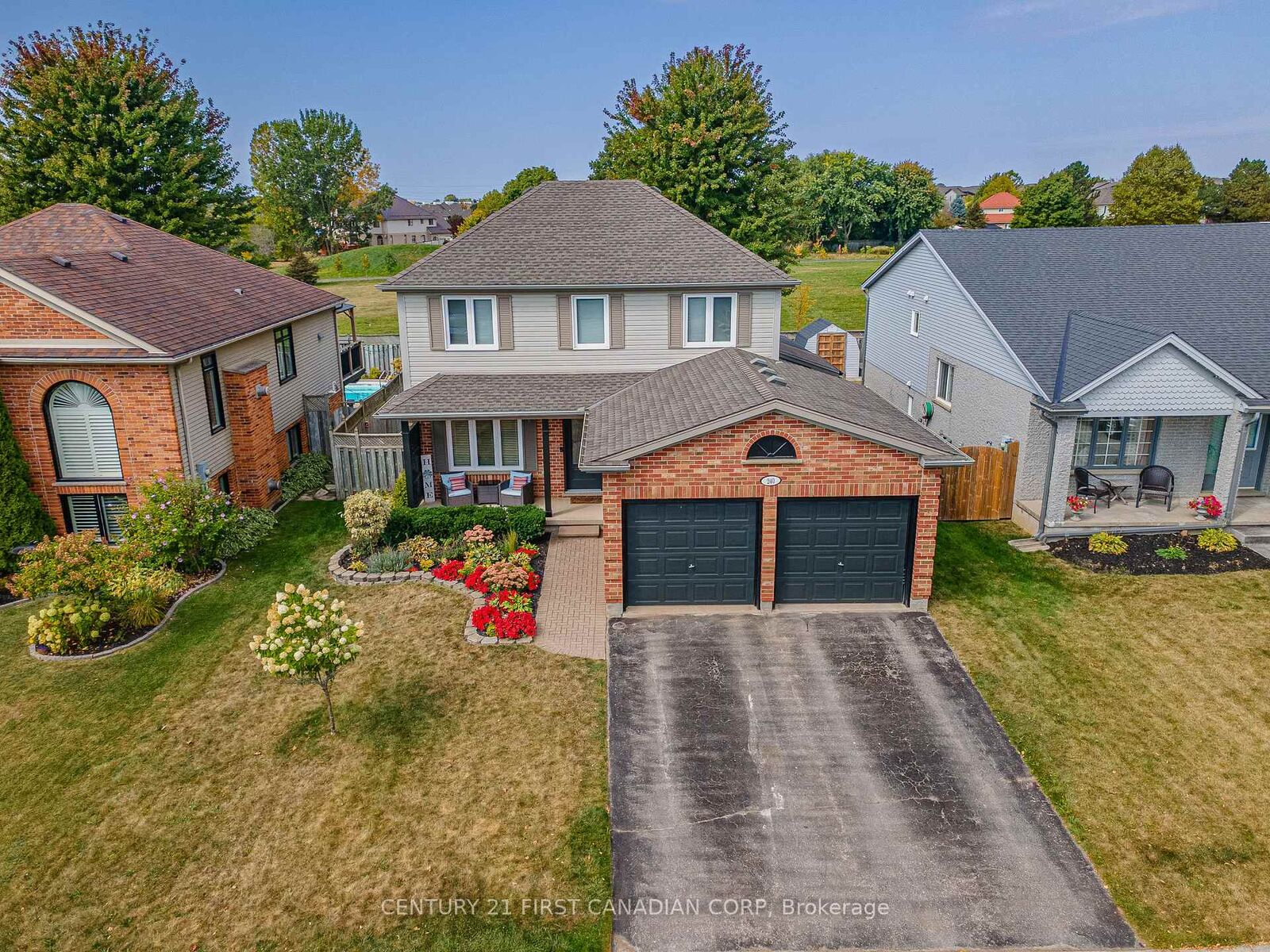Property Photo:  240 Ellerslie Road  ON N6M 1B6 