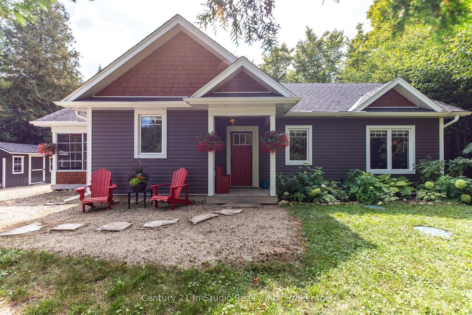 Property Photo:  184 Lakewood Lane  ON N0C 1H0 