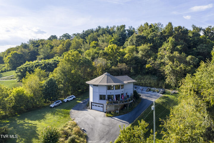Property Photo: 673 Charles Johnson Road TN 37641