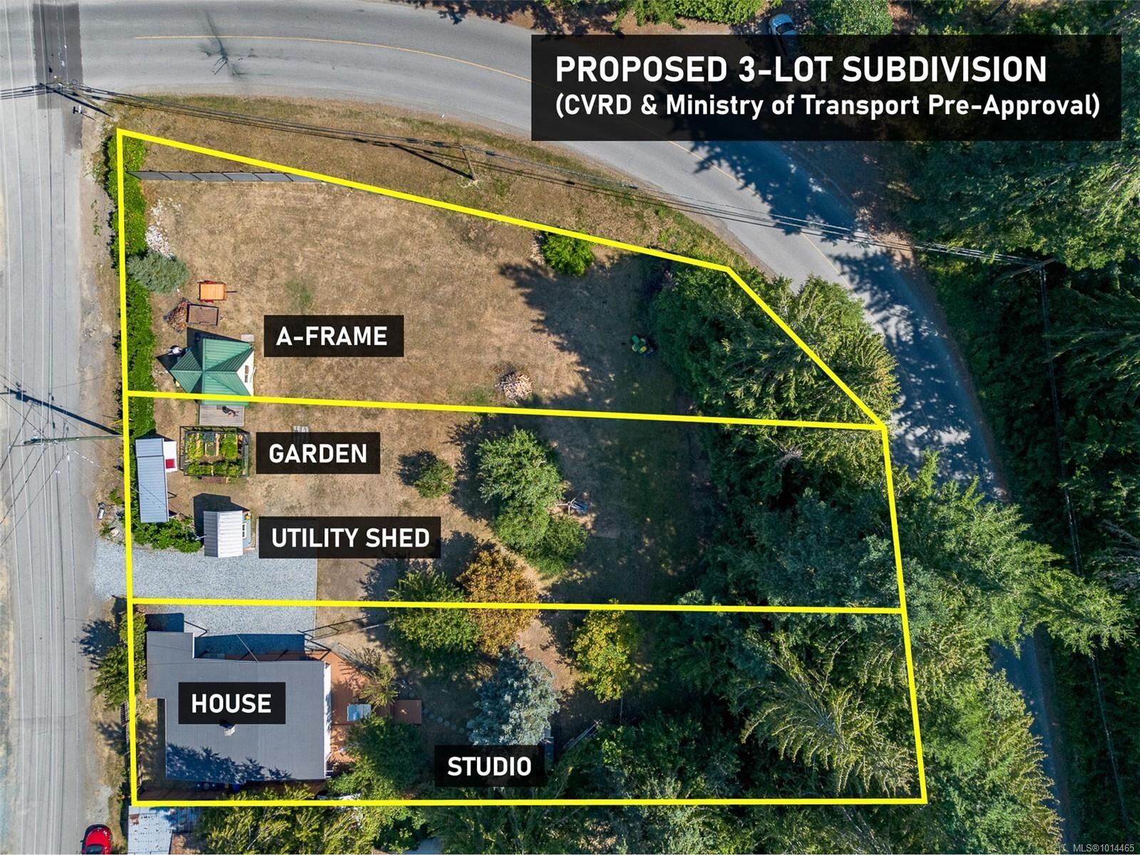 Property Photo: 1405 Fisher Rd BC V8H 0H7