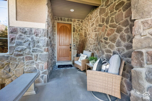 Property Photo:  2161 Lorita Way E  UT 84093 
