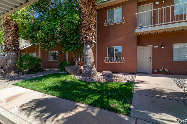 Property Photo:  700 N Main St #D3  UT 84780 