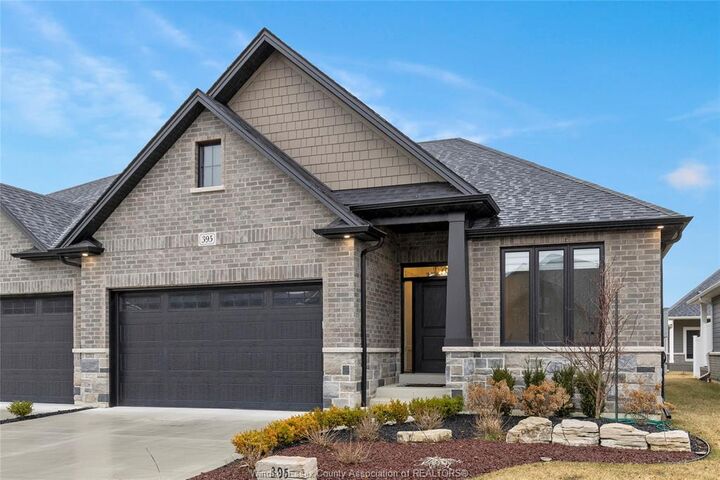 395 Caserta  Lakeshore ON N0R 1A0 photo