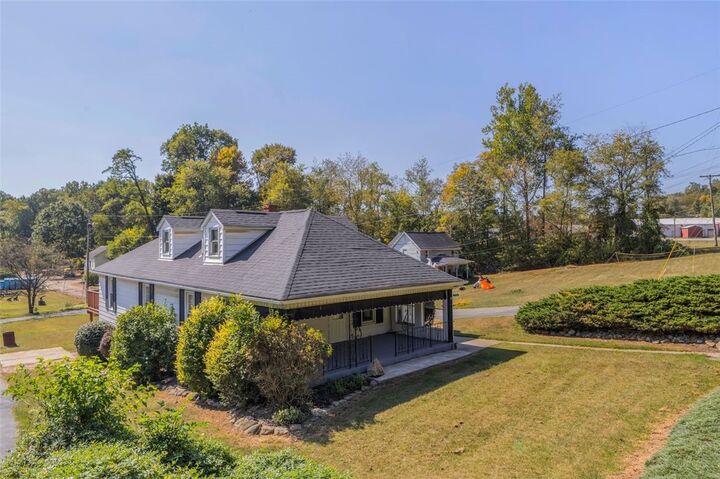 Property Photo: 1517 Wampum Rd PA 16117