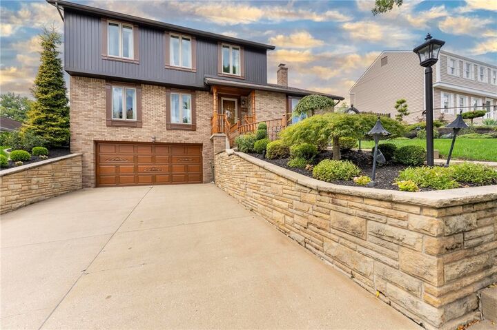 Property Photo:  845 Northridge Dr  PA 15216