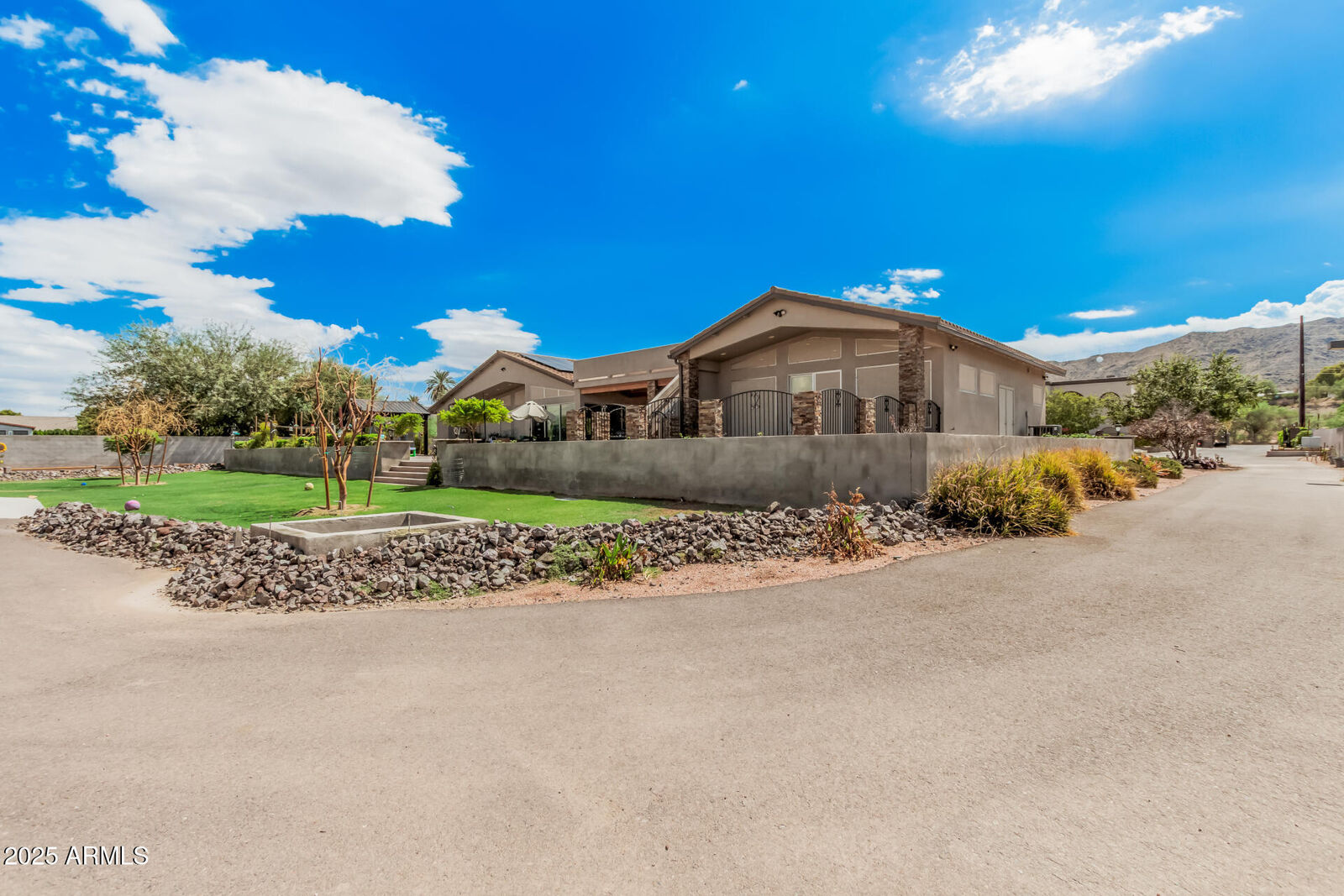 Property Photo: 2058 W Dobbins Road AZ 85041