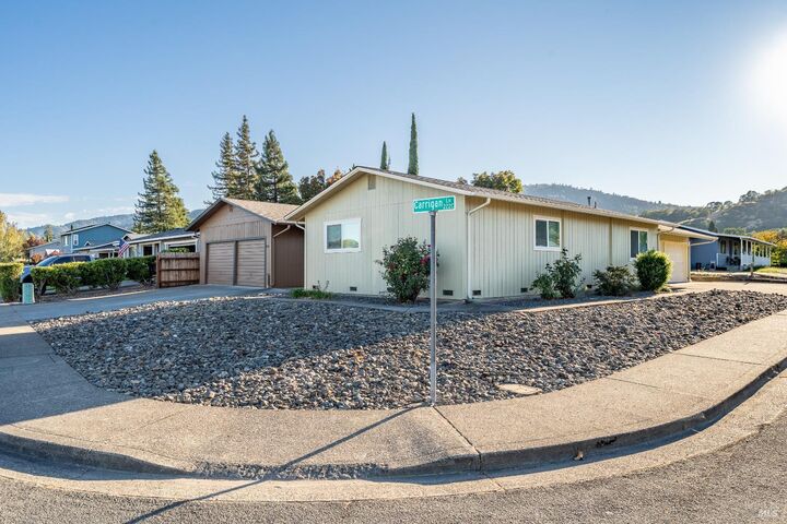 1380 Carrigan Lane  Ukiah CA 95482 photo