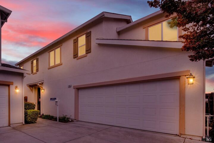 Property Photo:  1105 Strawberry Lane  CA 94585 