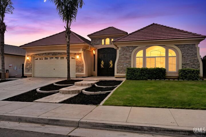 3727 Park Mountain Drive  Bakersfield CA 93308 photo