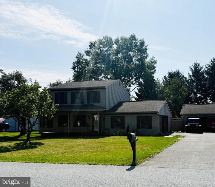 1958 Misty Drive  Mount Joy PA 17552 photo