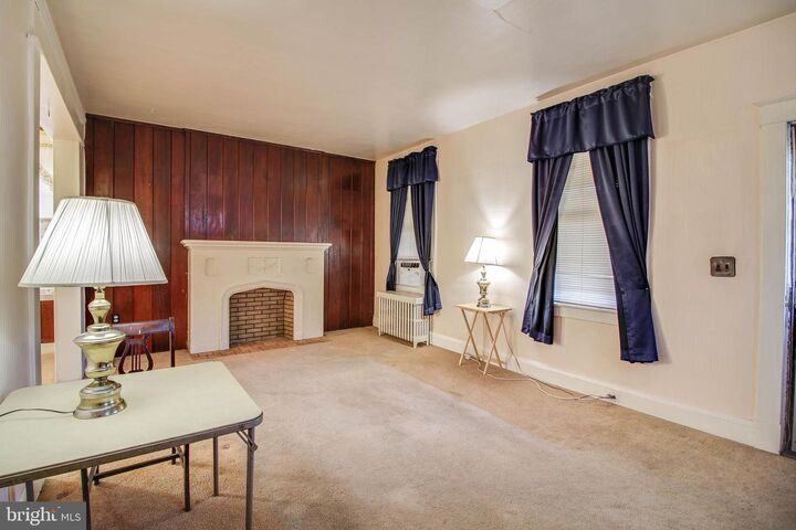 Property Photo: 408 N Rock Glen Road MD 21229