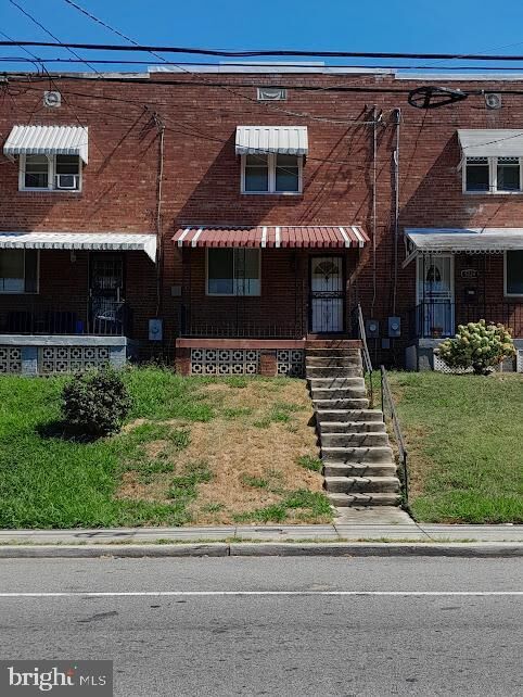 Property Photo: 5222 Central Avenue SE DC 20019