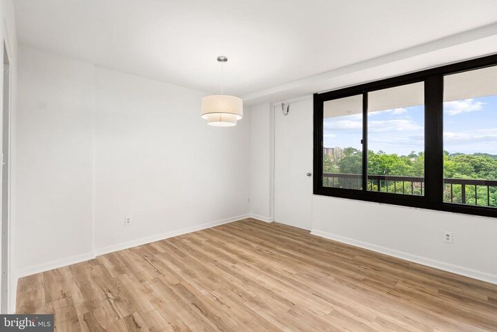 Property Photo: 5500 Holmes Run Parkway 1119 VA 22304