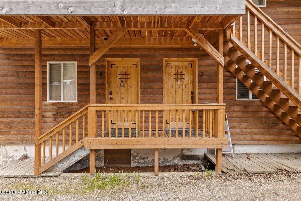 Property Photo: 306 2nd St 3 ID 83846