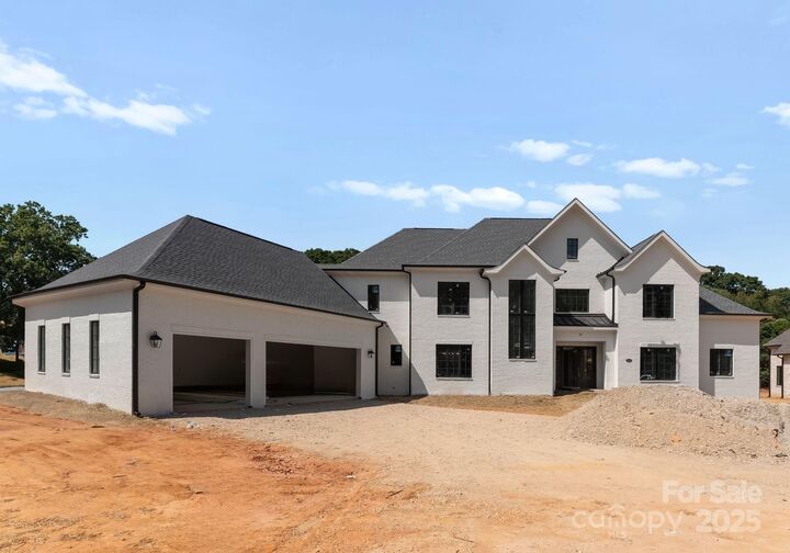 Property Photo: 2240 Carmel Road NC 28226