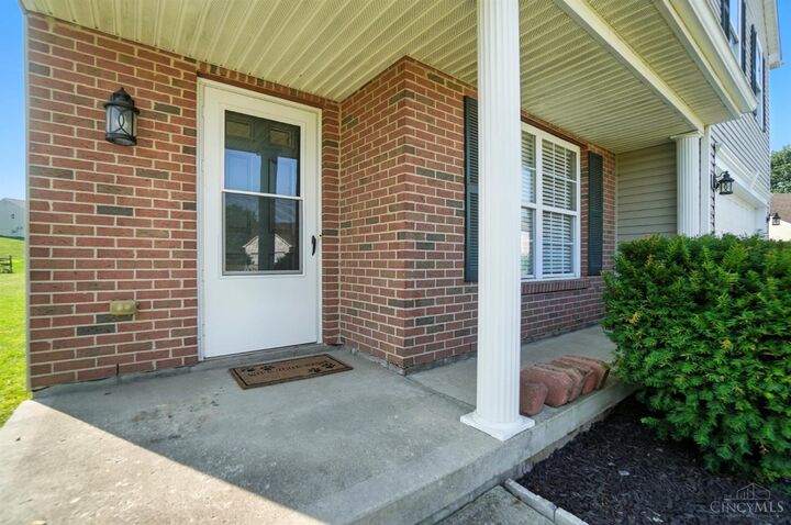 Property Photo: 22 Green Meadow Ct OH 45005