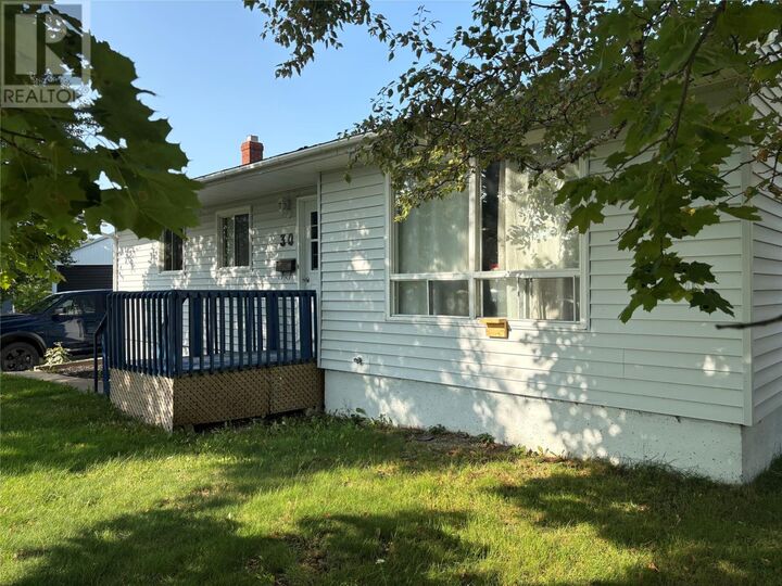 Property Photo:  30 Alcock Crescent  NL A0G 3A0 