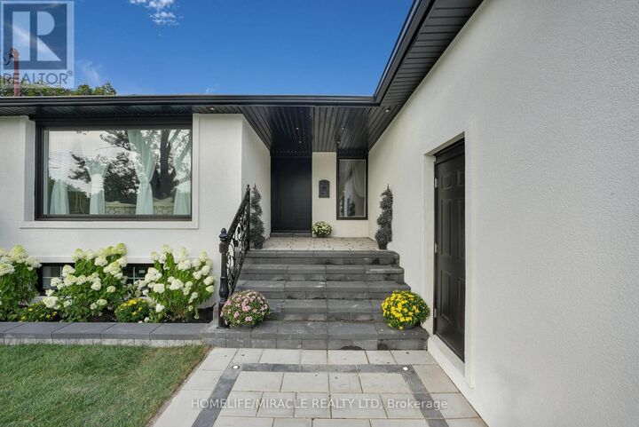 Property Photo:  125 Elmcrest Road  ON M9C 3R5 