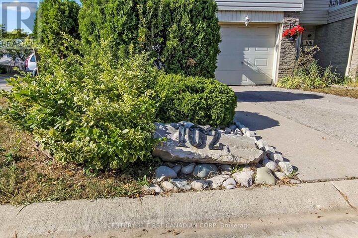 Property Photo:  700 Osgoode Drive 102  ON N6E 2H1 