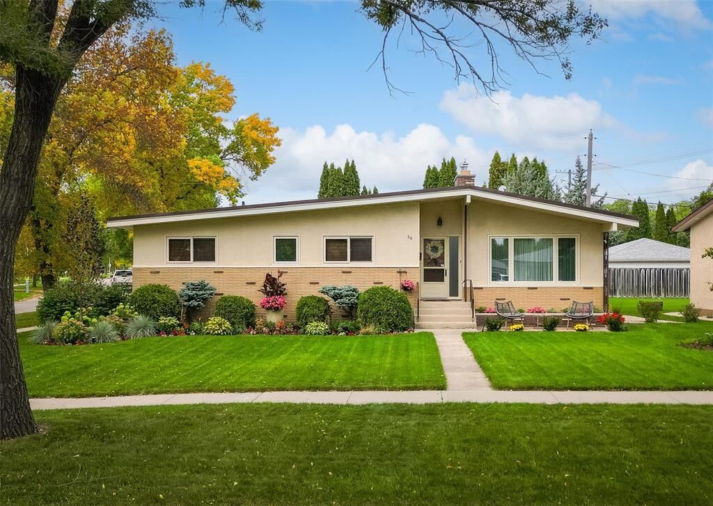 Property Photo:  56 Verbena Street  MB R2V 3A7 