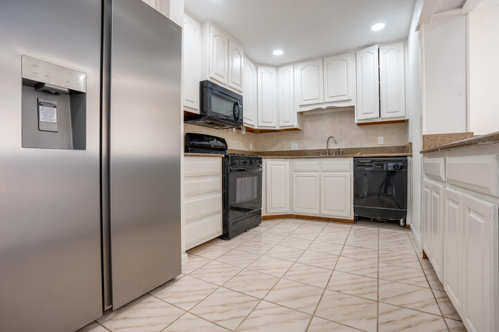 Property Photo:  209 Hawthorne Circle  FL 32547