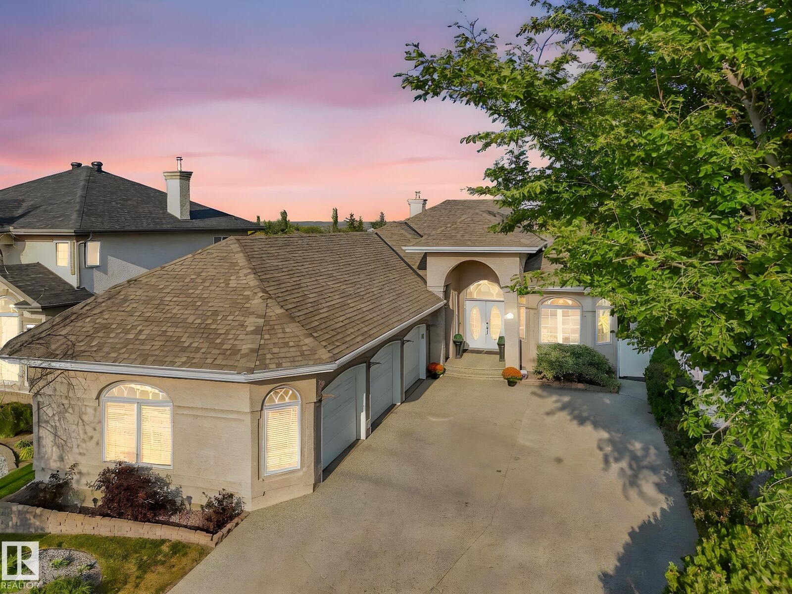 Property Photo:  81 Promenade Boulevard  AB T4X 1R1 