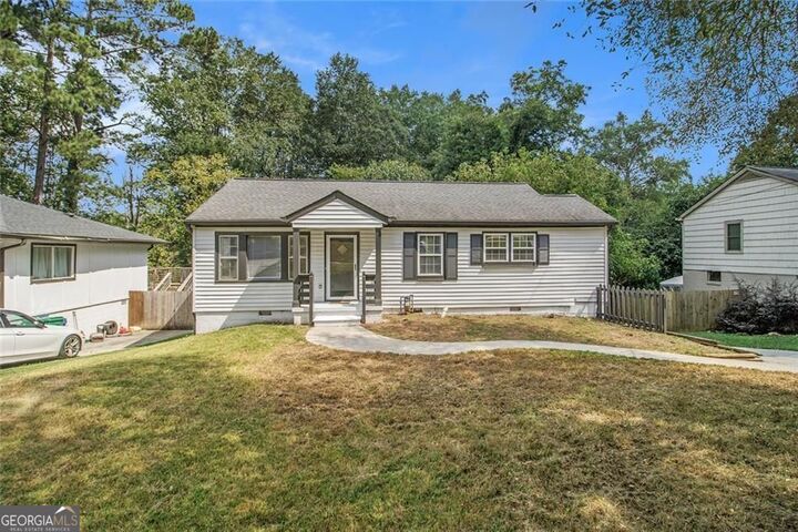 Property Photo: 1884 Meadow Lane GA 30032