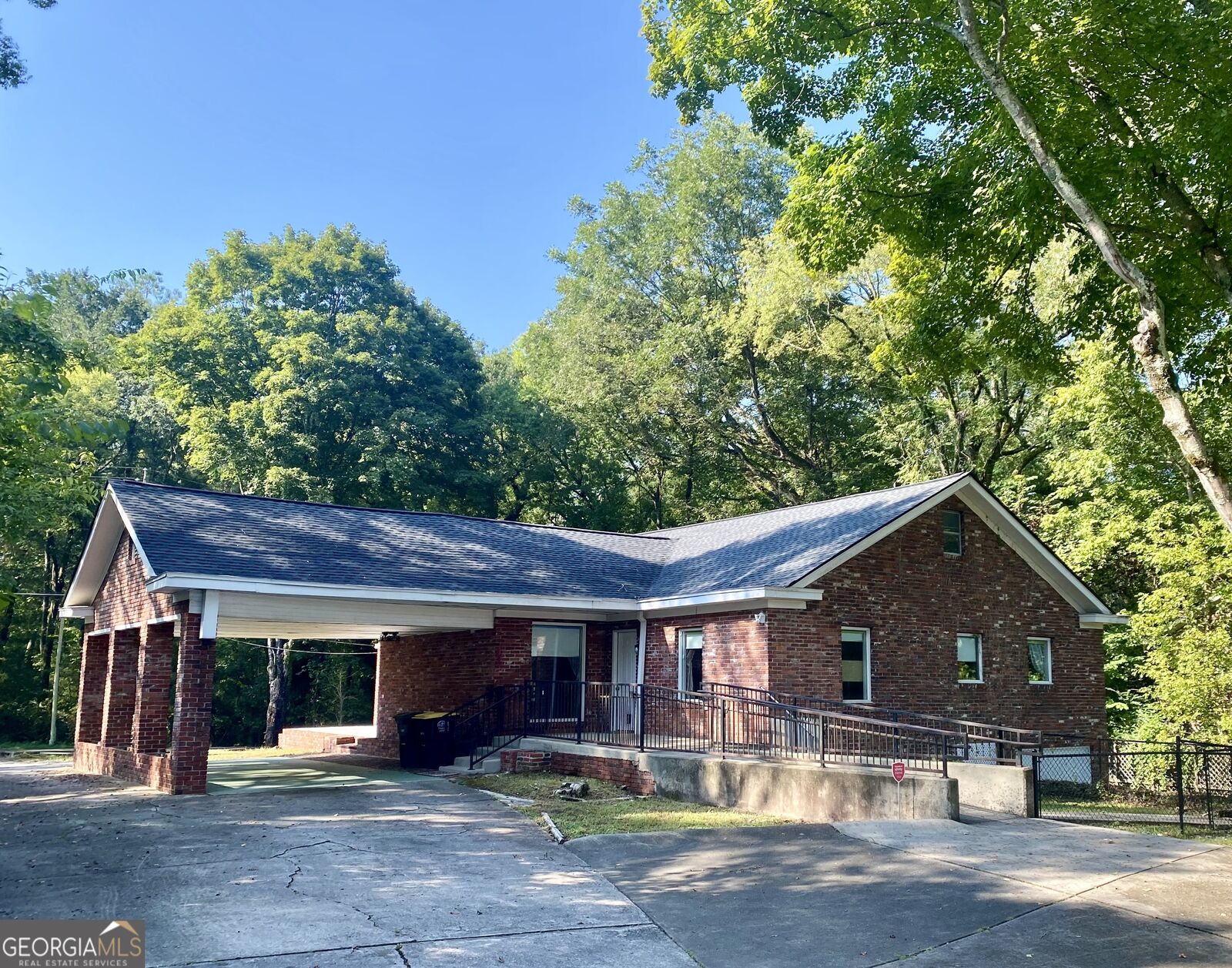 Property Photo: 4 Colonial Drive NW GA 30165