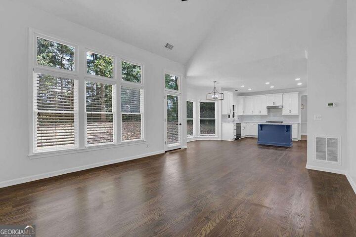 Property Photo:  140 Ashewoode Downs Lane  GA 30005 
