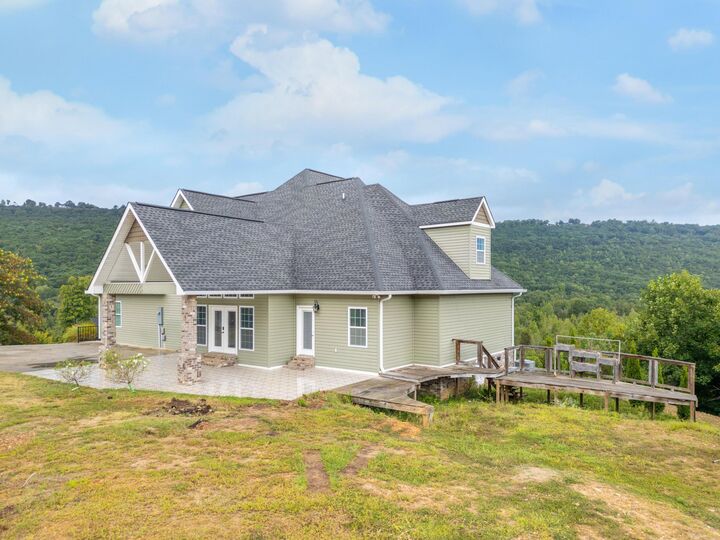 Property Photo: 54 Whispering Pines Drive GA 30752
