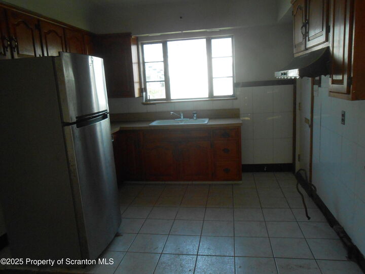 Property Photo:  622 N Main Avenue 7  PA 18504 