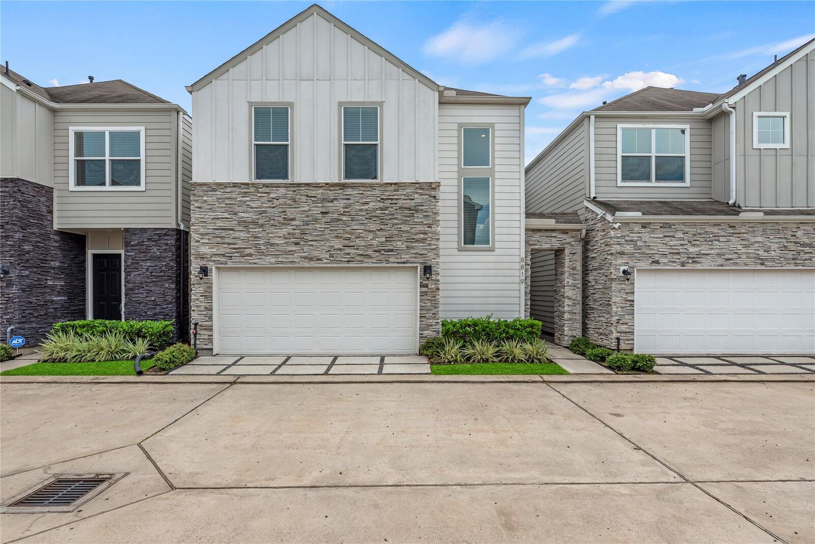 Property Photo:  8819 Hollister Pine Court  TX 77080 