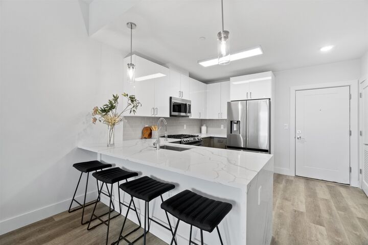 Property Photo:  412 Whiton St 502  NJ 07304 