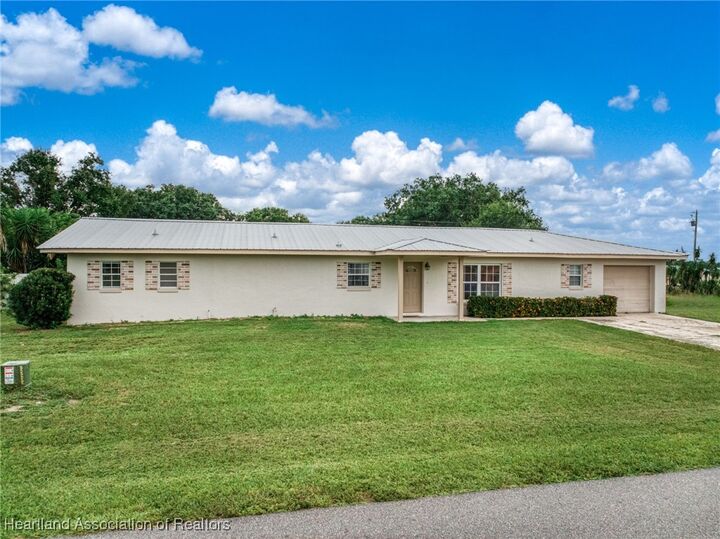 1708 Elf Drive  Sebring FL 33875 photo