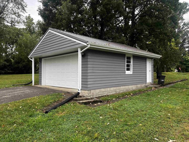 Property Photo:  505 S High Street  IN 47348 