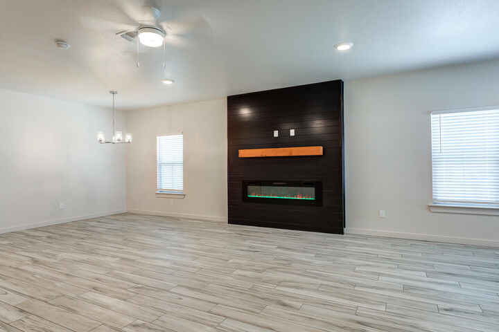 Property Photo:  7046-7052 41st Street  TX 79407