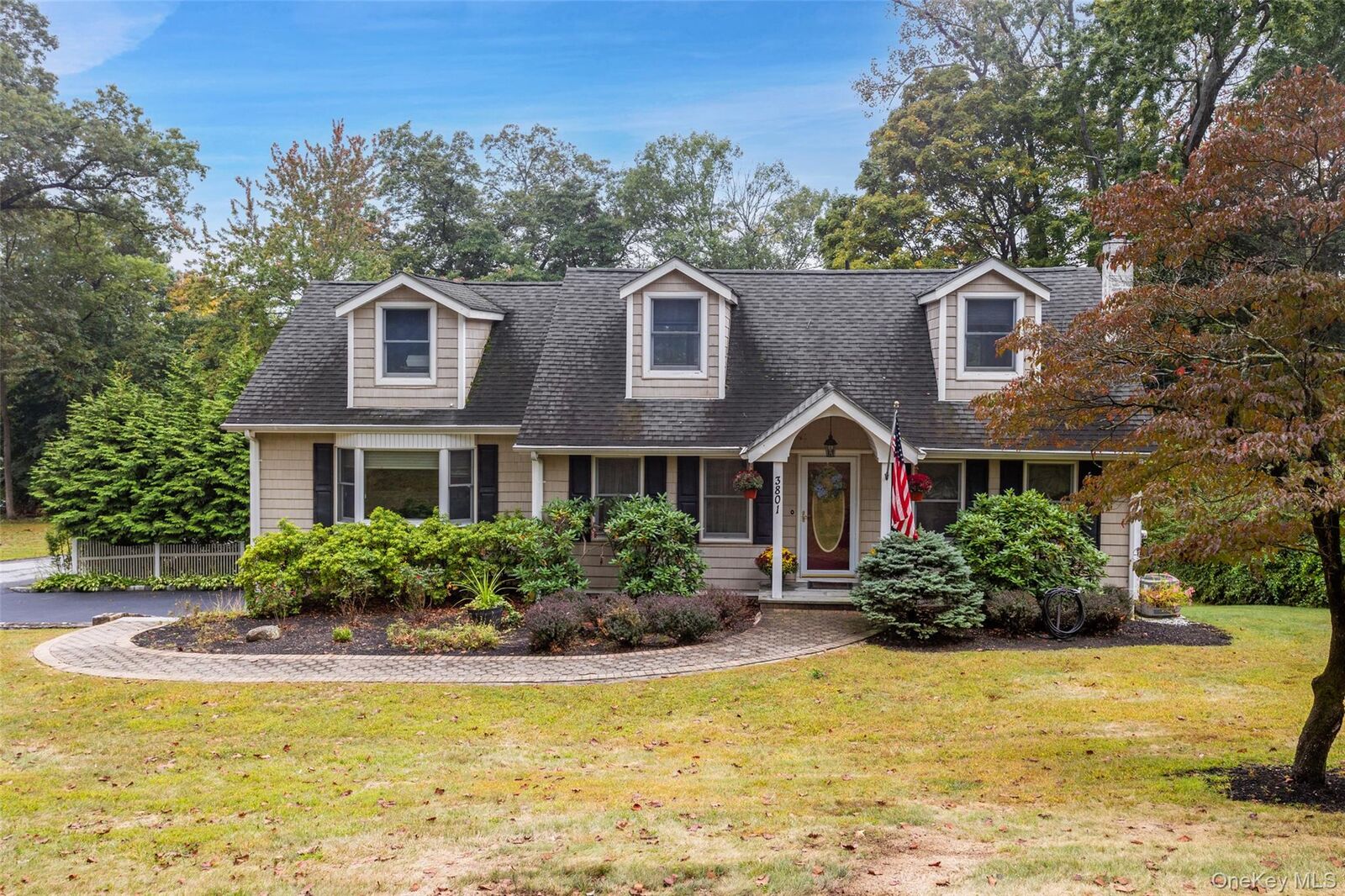 Property Photo:  3801 Valleyview Street  NY 10547 