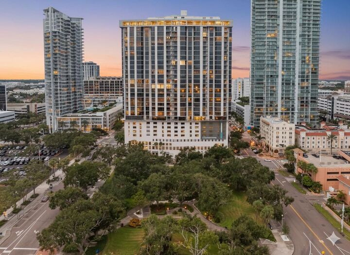 1 Beach Drive SE 2206  St Petersburg FL 33701 photo
