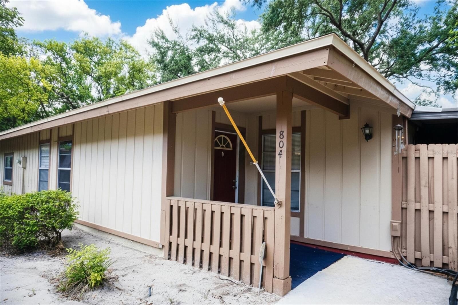 Property Photo:  804 Antler Court  FL 33511 