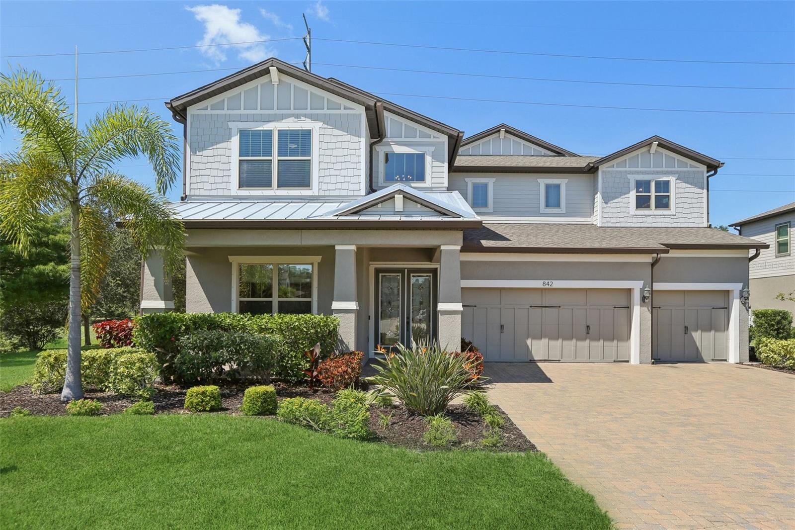 Property Photo: 842 Forest Glen Court FL 34683