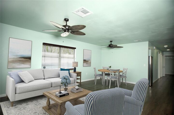 Property Photo: 463 E Morgan Street FL 34689