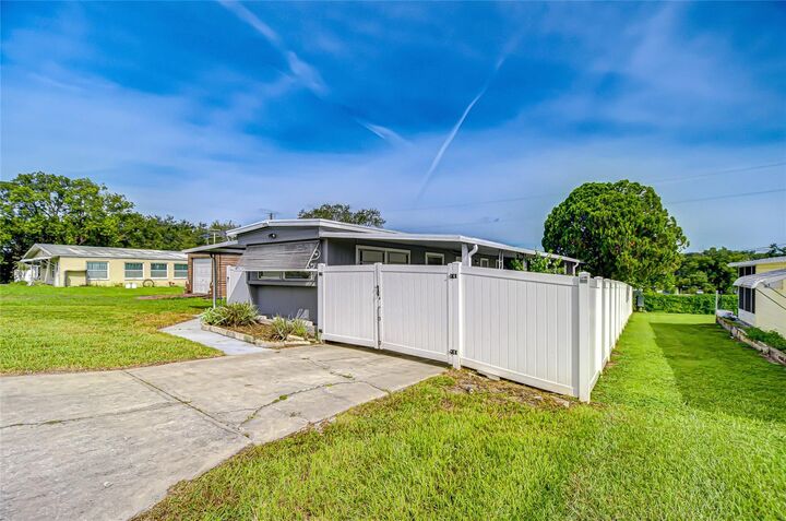 Property Photo:  37741 Newal Avenue  FL 33542 