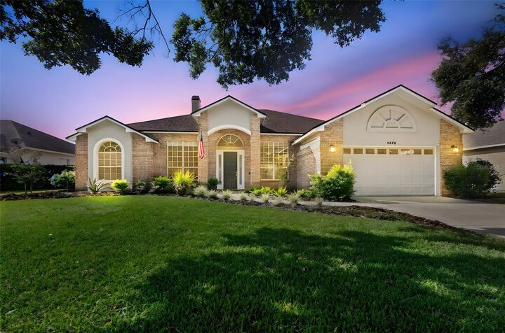 8030 Old Town Drive  Orlando FL 32819 photo