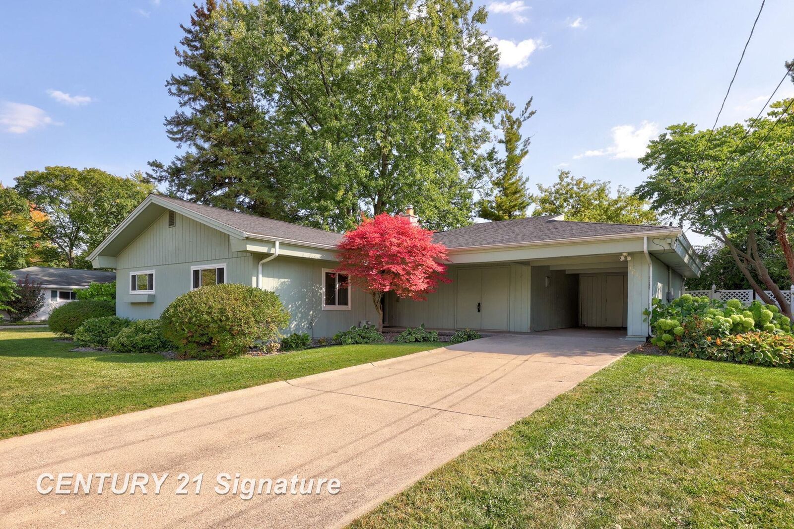 Property Photo: 3215 Patricia Place MI 48602